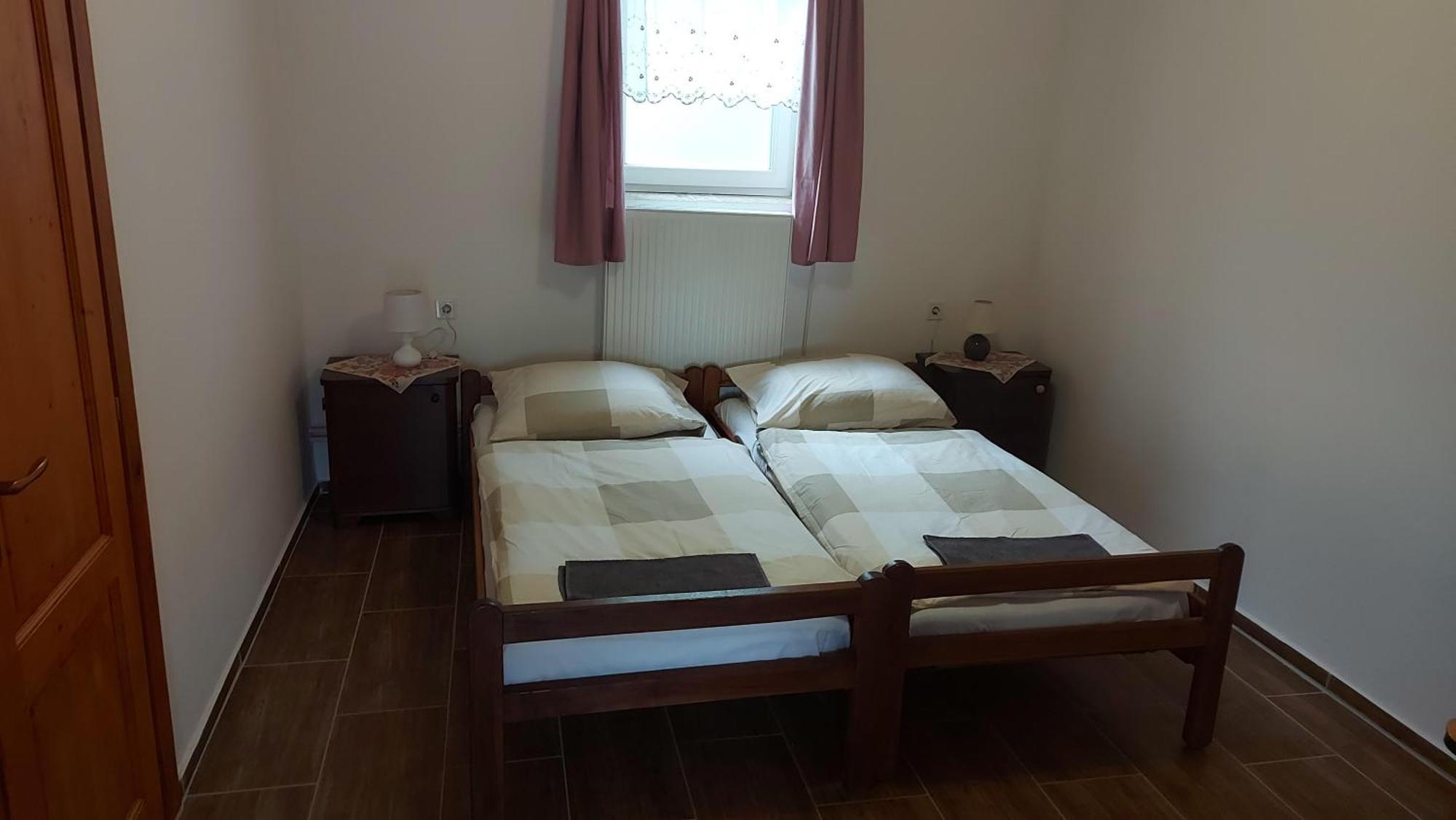 Anna Apartman Apartment Maroslele Luaran gambar