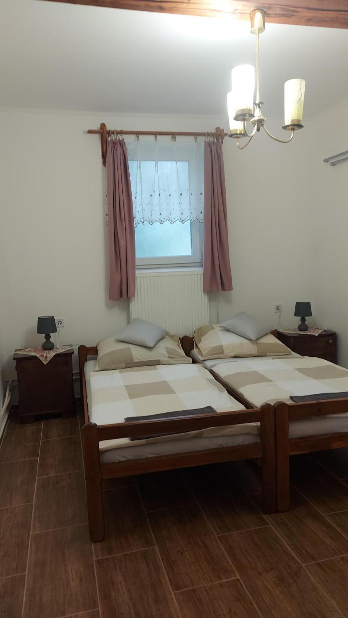 Anna Apartman Apartment Maroslele Luaran gambar