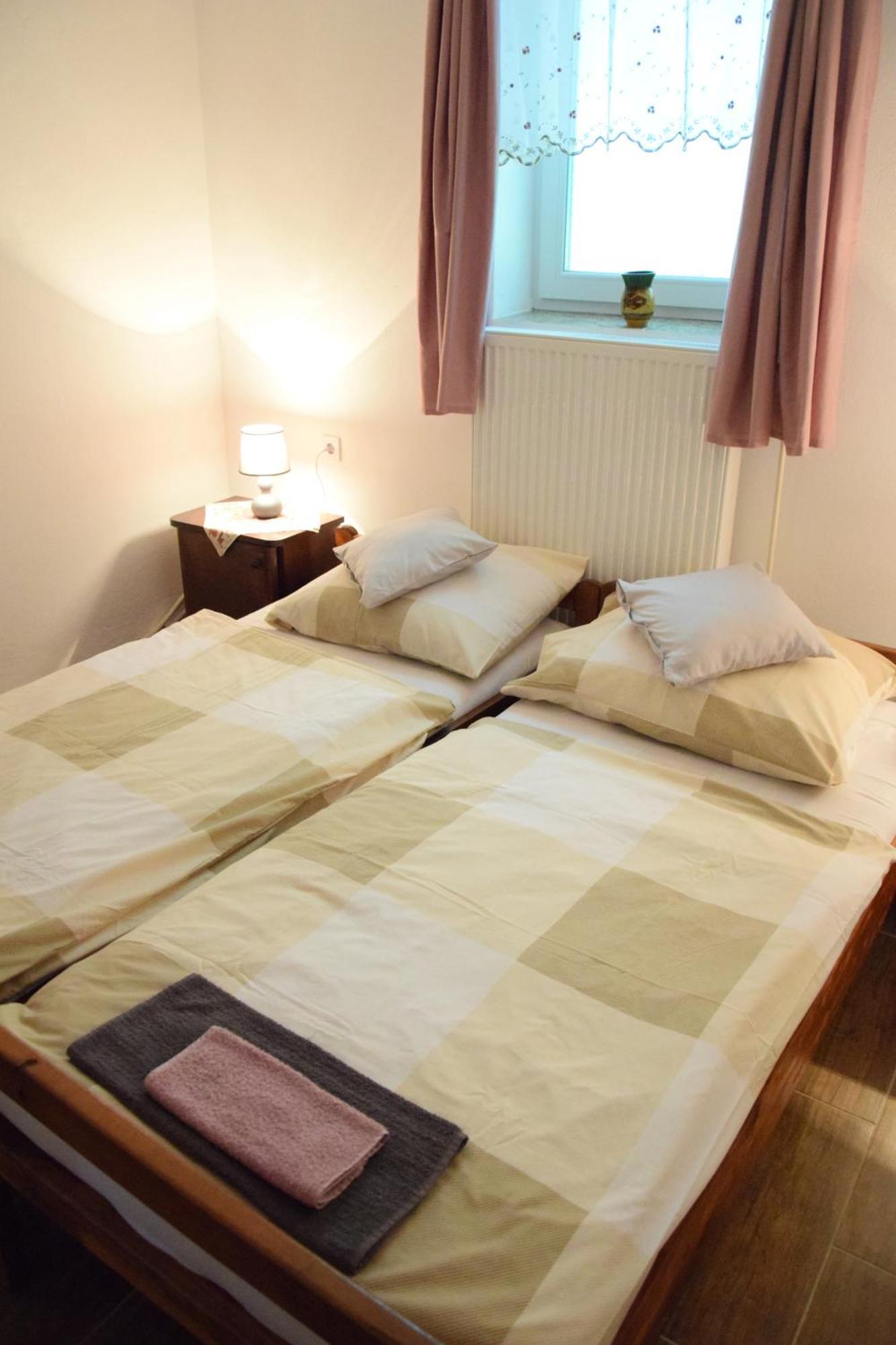 Anna Apartman Apartment Maroslele Luaran gambar