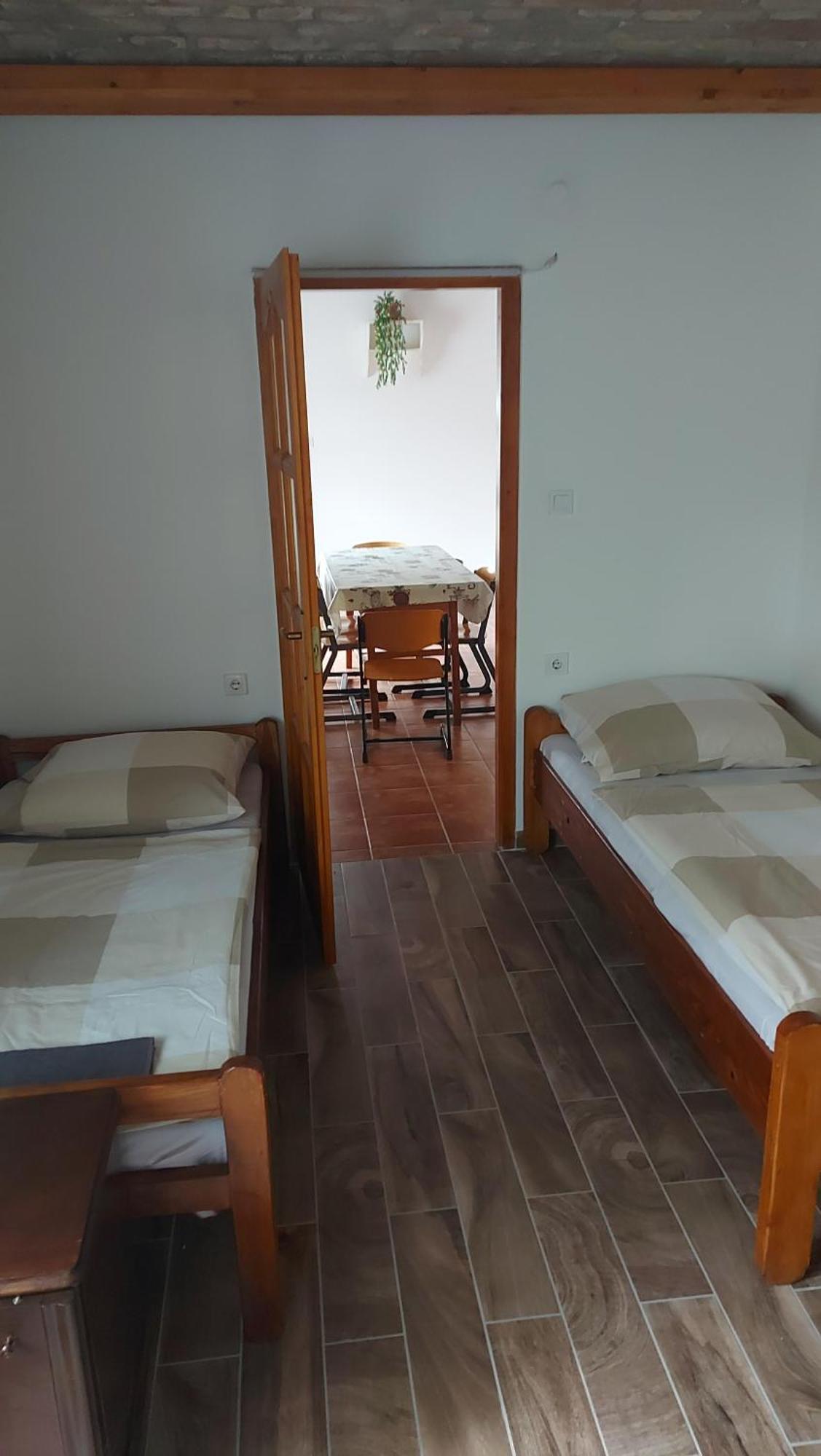 Anna Apartman Apartment Maroslele Luaran gambar